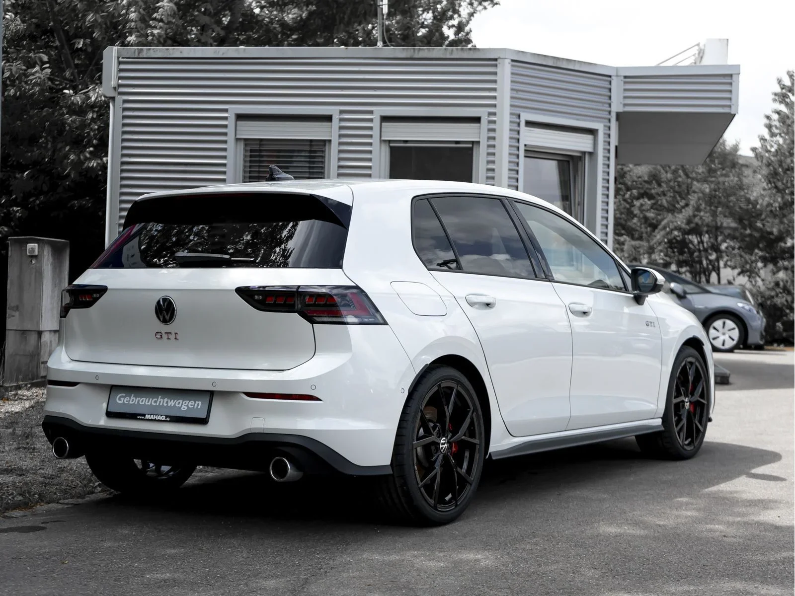 Volkswagen Golf VIII GTI 2.0 TSI Leder AHK IQ.Light Navi ParkAssistPro AreaView Standhz H&K AppConnect DSG