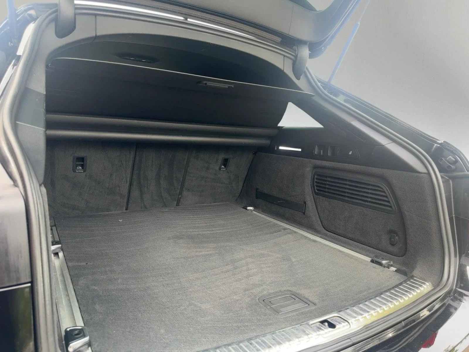 Audi A6 Avant Sport 40 TDI Qu ACC AHK-VORB. LED NAVI