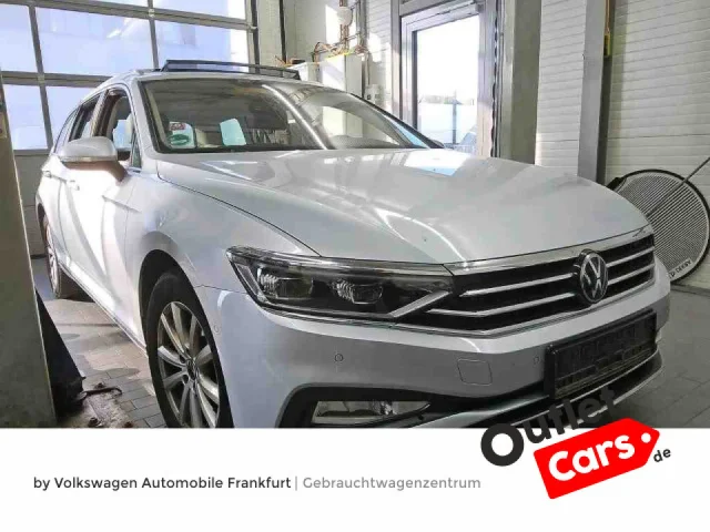 Volkswagen Passat Variant 2.0 TDI DSG Elegance LED NAVI RFK