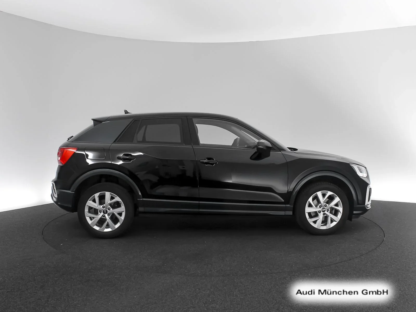 Audi Q2 35 TFSI S Tronic Avanced AHK/Navi+/PDC