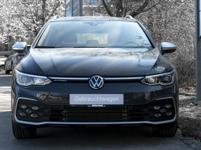 Volkswagen Golf VIII Variant Alltrack 4 Mot 2.0 TDI LED+ Navi ParkPilot App DSG