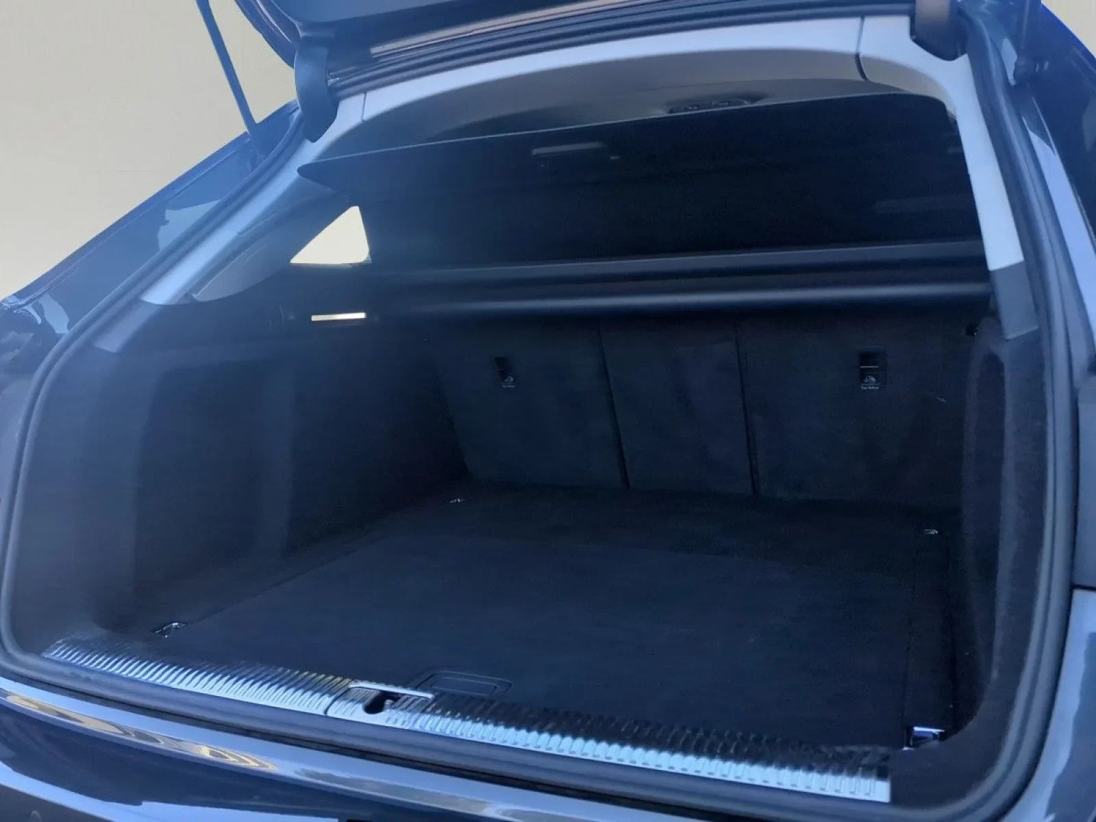 Audi A4 Avant Advanced 40 TDI LED NAVI SPORTSITZE SHZ