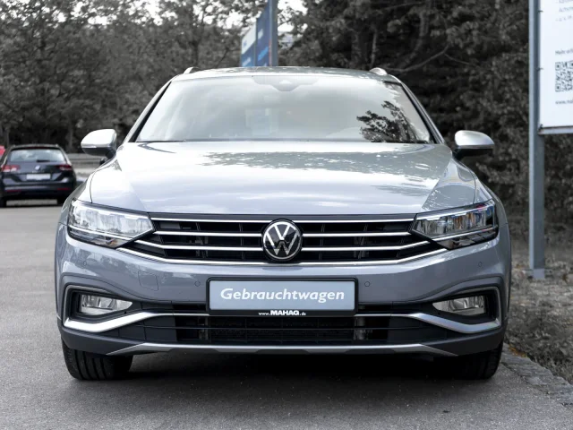 Volkswagen Passat Alltrack 4Mot 2.0 TDI AHK LED Navi ParkPilot RearView App DSG
