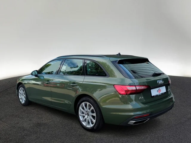 Audi A4 Avant 40 TDI Quattro S Tronic AHK LED NAV+
