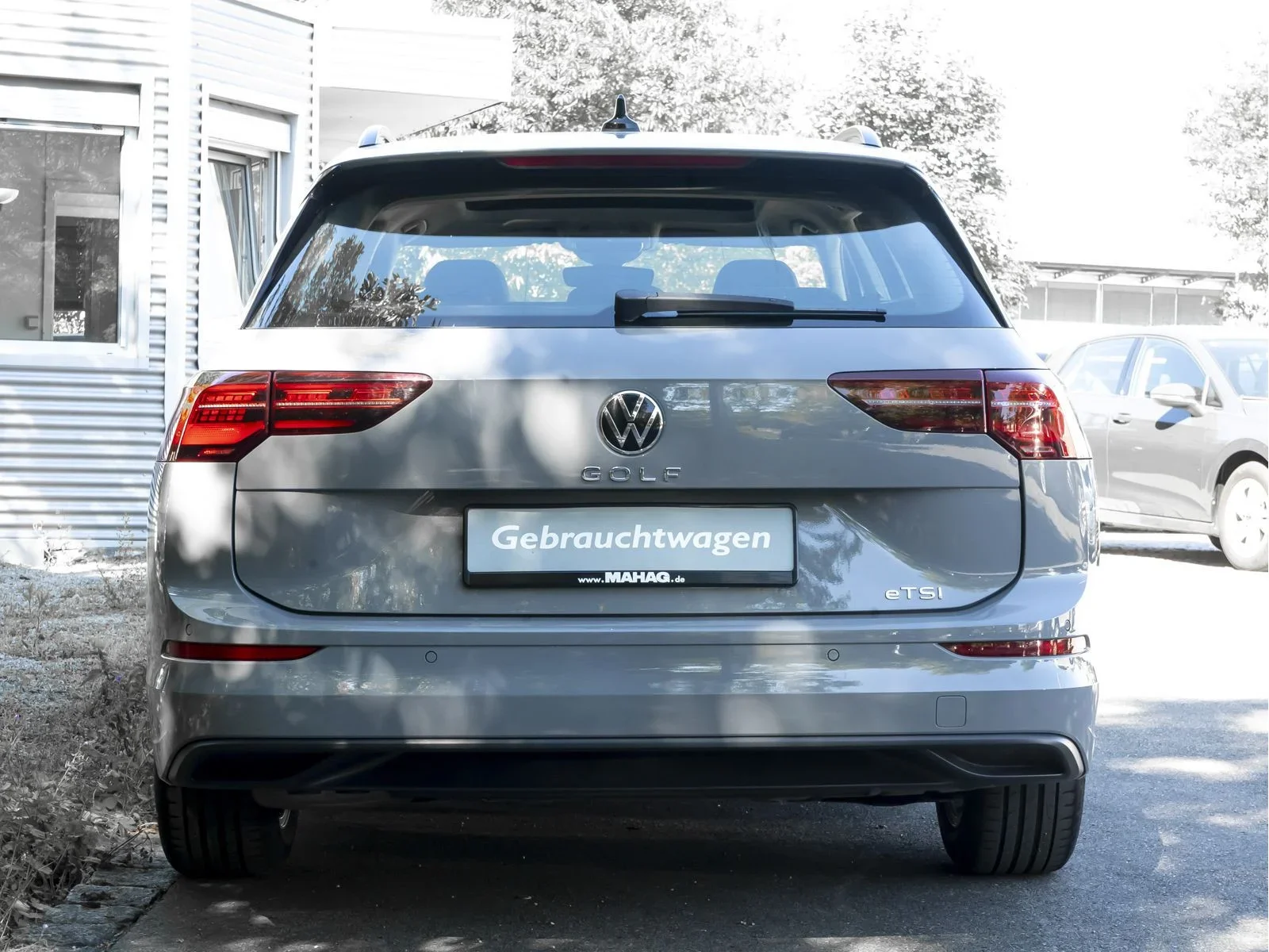 Volkswagen Golf VIII Variant Life 1.5 TSI IQ.Light Navi Pano APP DSG