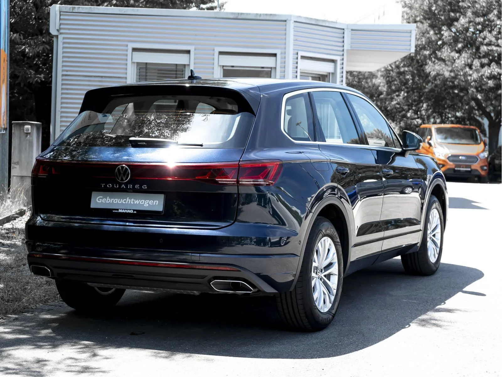 Volkswagen Touareg Elegance 3.0 TDI 4Mot Leder IQ.Light Navi AHK ParkAssist RearView