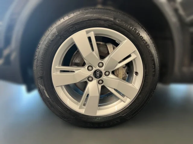Audi Q5 Sportback 40 TDI Str Qu Adv Navi LED AHK VC ACC