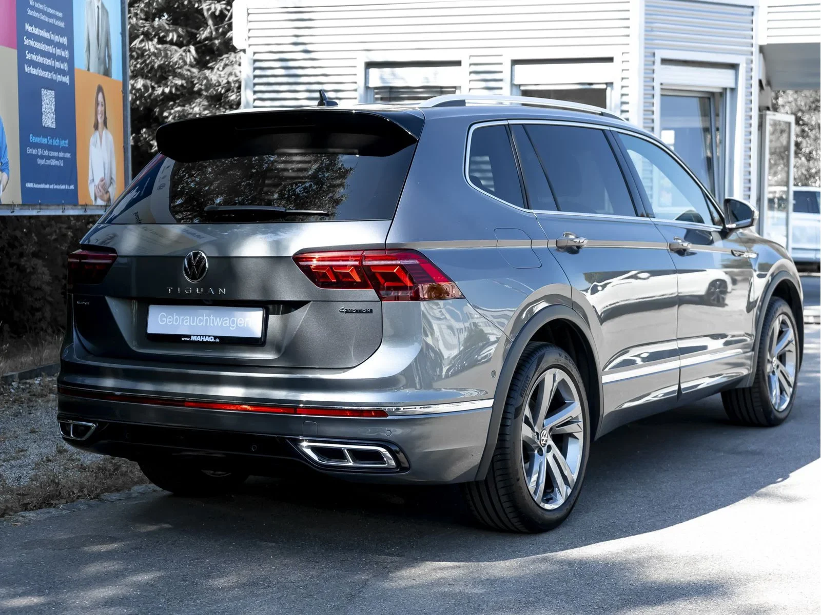 Volkswagen Tiguan Allspace R-Line 2.0 TSI 4Mot 7Sitzer Leder IQ.Light IQ.Drive Navi AHK EKlappe APP DSG