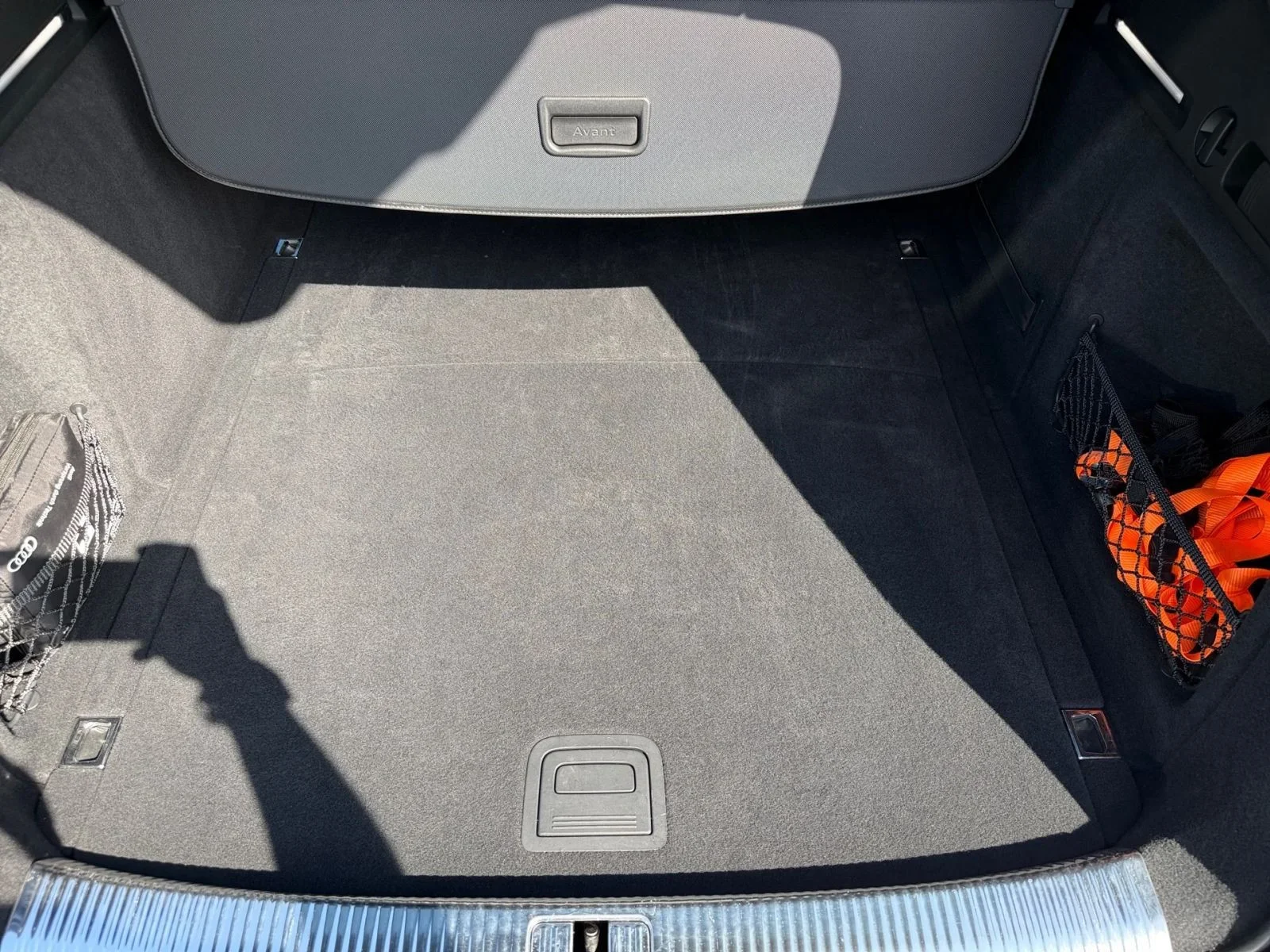 Audi A4 Avant 40 TFSI S Tronic Navi DAB PDC Tempomat LED Sitzheizung