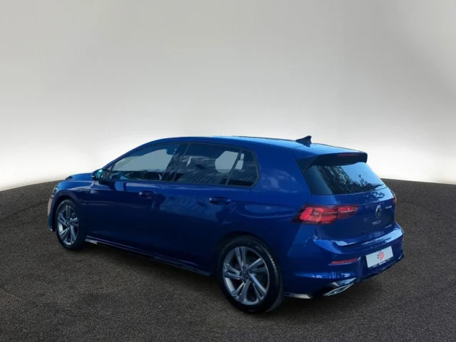 Volkswagen Golf 8 R-Line 1.5 TSI PANO IQ-LED NAV HARMAN PDC
