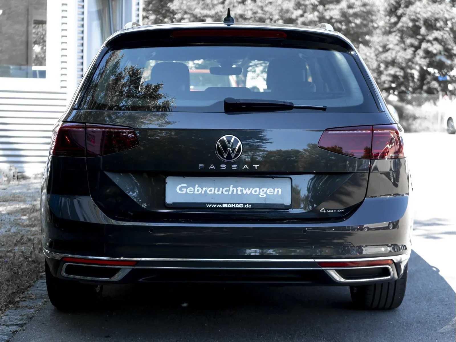 Volkswagen Passat Variant Elegance 2.0 TDI 4Mot IQ.Light IQ.Drive Navi EKlappe DCC ParkAssist RearView APP DSG