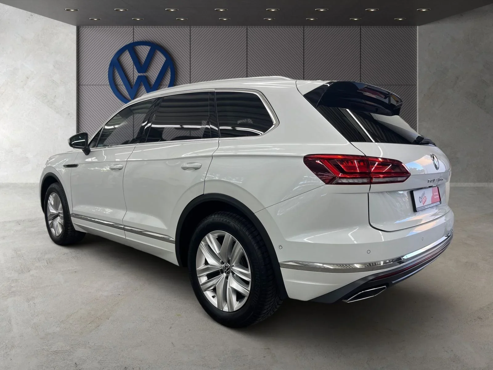 Volkswagen Touareg 4Motion 3.0 TDI Tiptronic Navi Leder Rückfahrkamera ACC DAB+