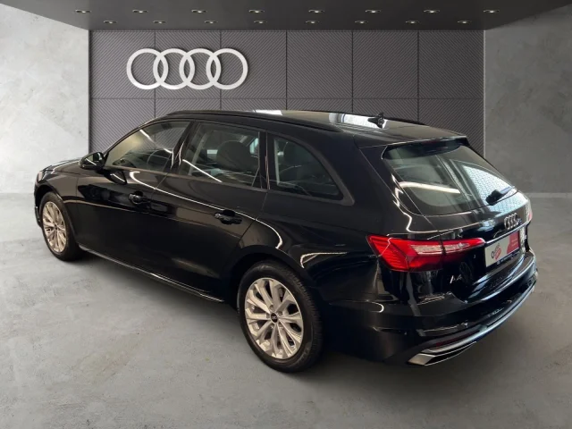 Audi A4 Avant 40 TFSI Advanced S Tronic Navi Panorama DAB VC