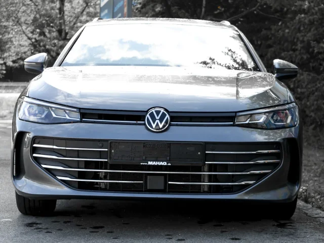 Volkswagen Passat Business 1.5 ETSI AHK LED Navi HuDParkAssist+ RearView App DSG