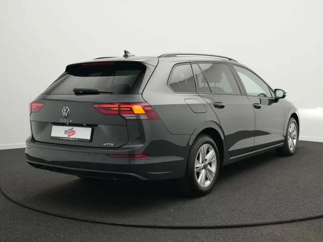 Volkswagen Golf VIII Variant 1.5 ETSI DSG *NAVI*ab 229,-€*