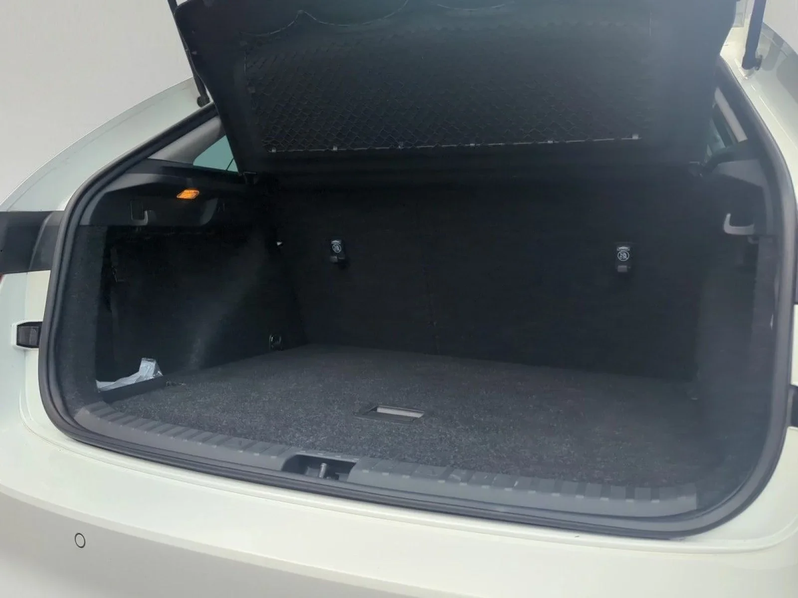 Škoda Scala Ambition 1.0 TSI LED NAV PDC SHZ APP DAB+