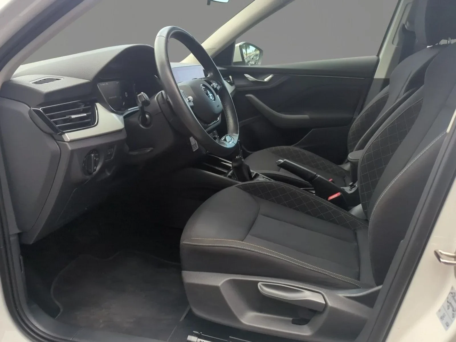 Škoda Scala Ambition 1.0 TSI LED NAV PDC SHZ APP DAB+
