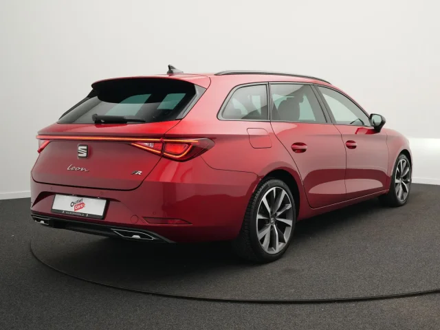 Seat Leon Sportstourer FR 1.5eTSI DSG AHK*KAM*ab 299€