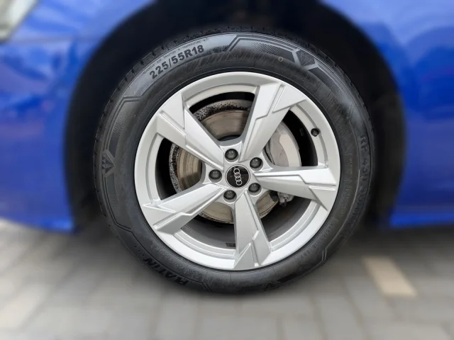 Audi A6 Avant 40 TDI S Tronic S Line LED Navi DAB PDC Sitzheizung
