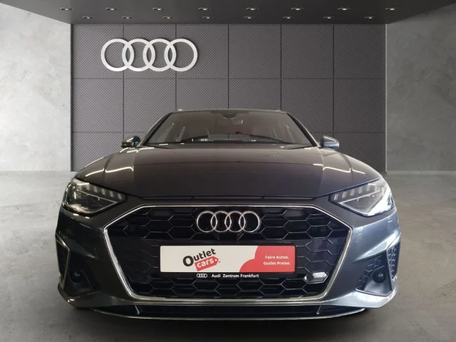 Audi A4 Avant 40 TFSI S Tronic S Line Navi Pano VC PDC Sitzheizung
