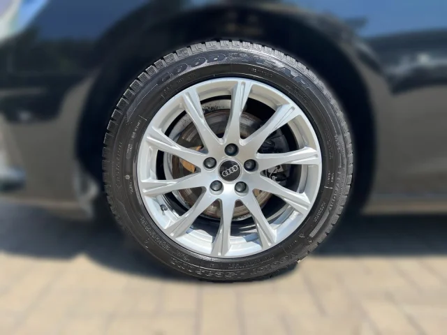 Audi A4 Avant 35 TFSI S Tronic Navi PDC LED Sitzheizung