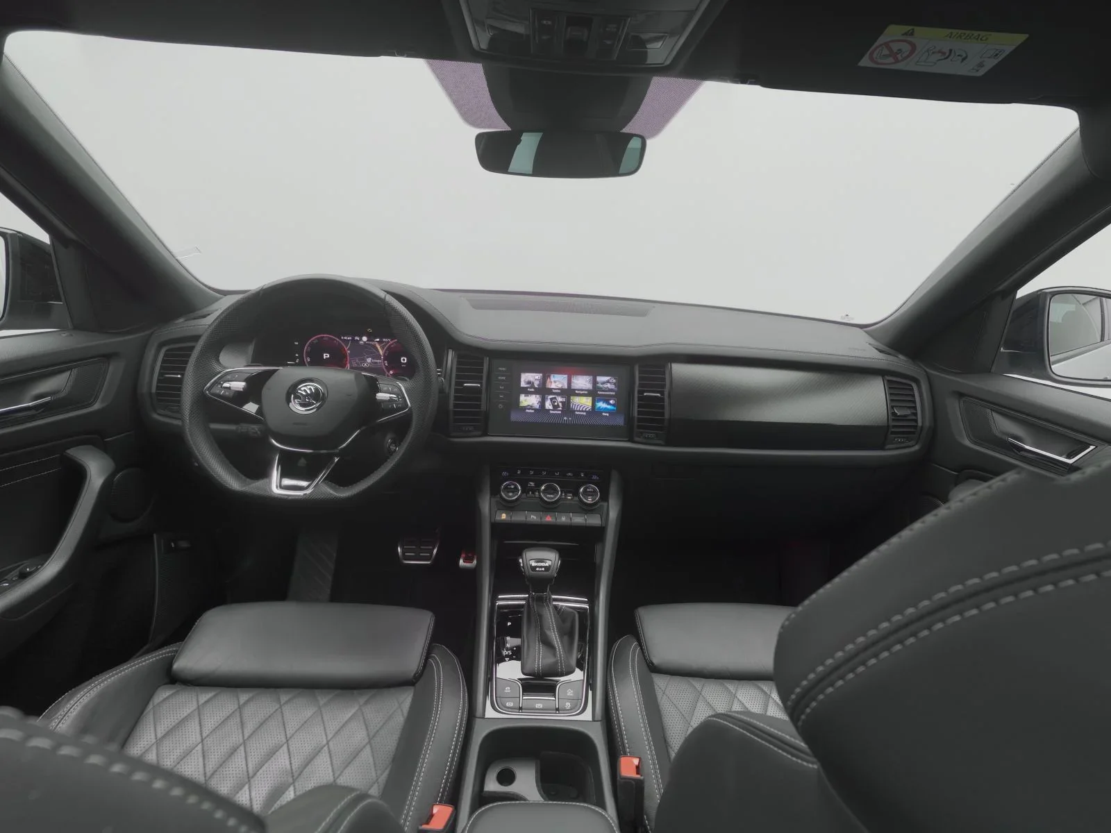 Škoda Kodiaq Sportline 2.0TDI 4x4 DSG PANO*AHK*KAM*20"