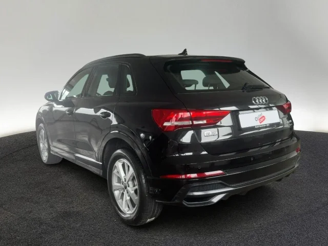 Audi Q3 35 TDI Quattro S-Line BLACK KAM NAVI+ SHZ