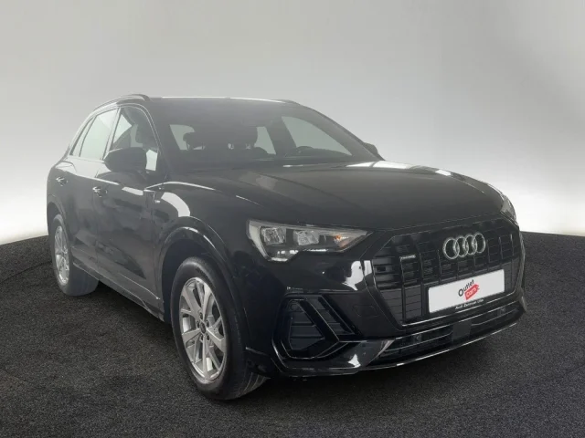 Audi Q3 35 TDI Quattro S-Line BLACK KAM NAVI+ SHZ