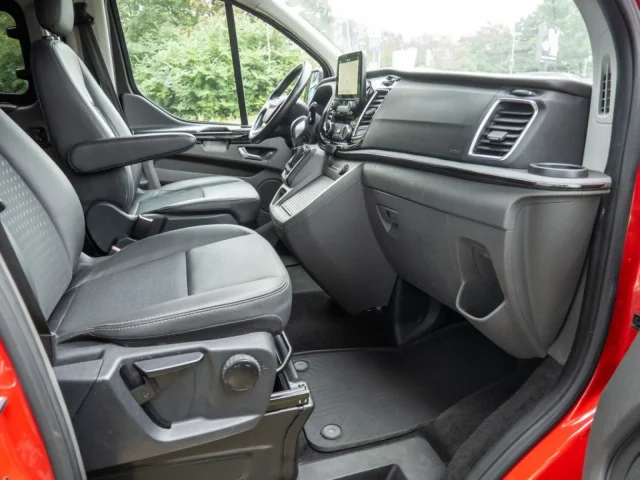 Ford Tourneo Custom 2.0 TDCi Sport Autom 8.Sitzer Standh