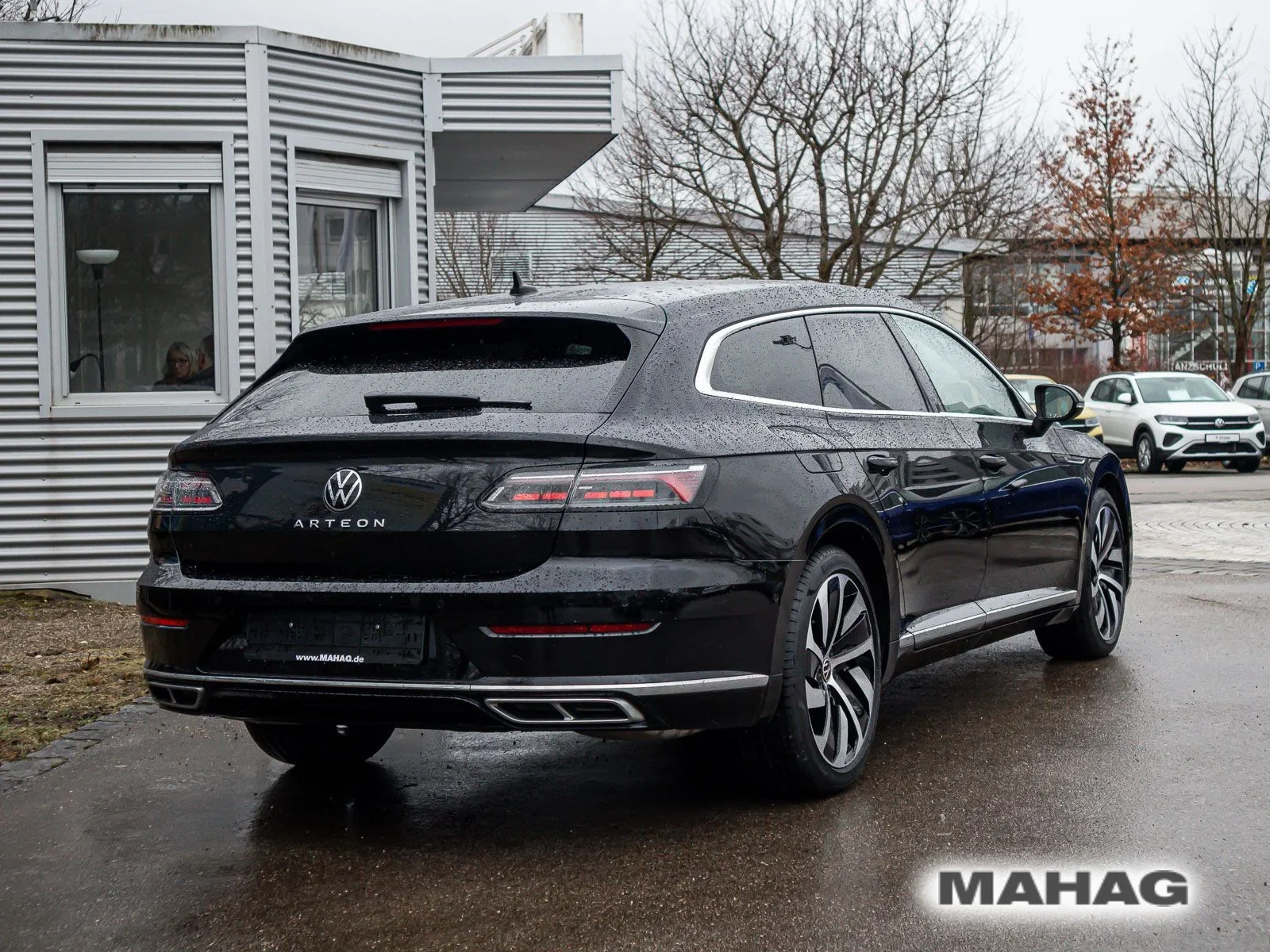Volkswagen Arteon SB 2.0 TSI R-Line LEDER NaviPro IQ.LIGHT AHK 360° EasyOpen ACC 19"