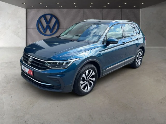 Volkswagen Tiguan 2.0 TDI Active AHK Navi DAB+ LED FrontAssist