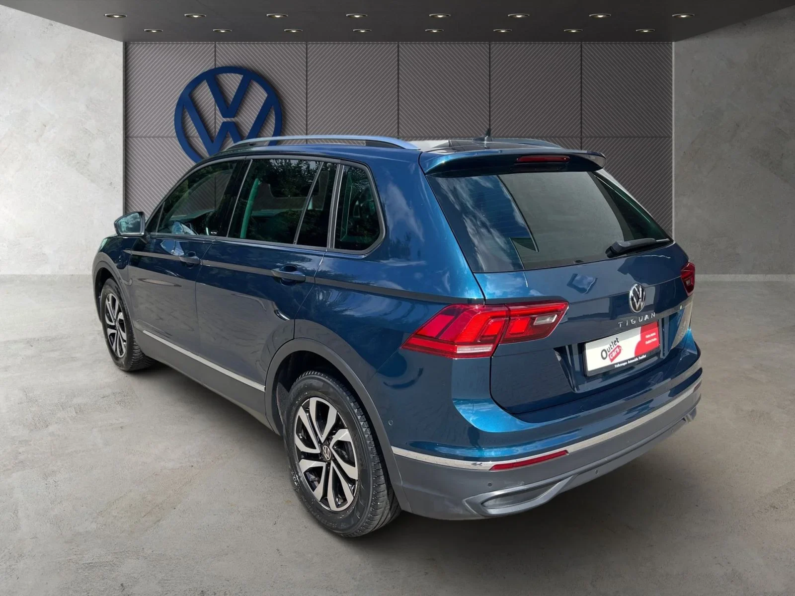 Volkswagen Tiguan 2.0 TDI Active AHK Navi DAB+ LED FrontAssist