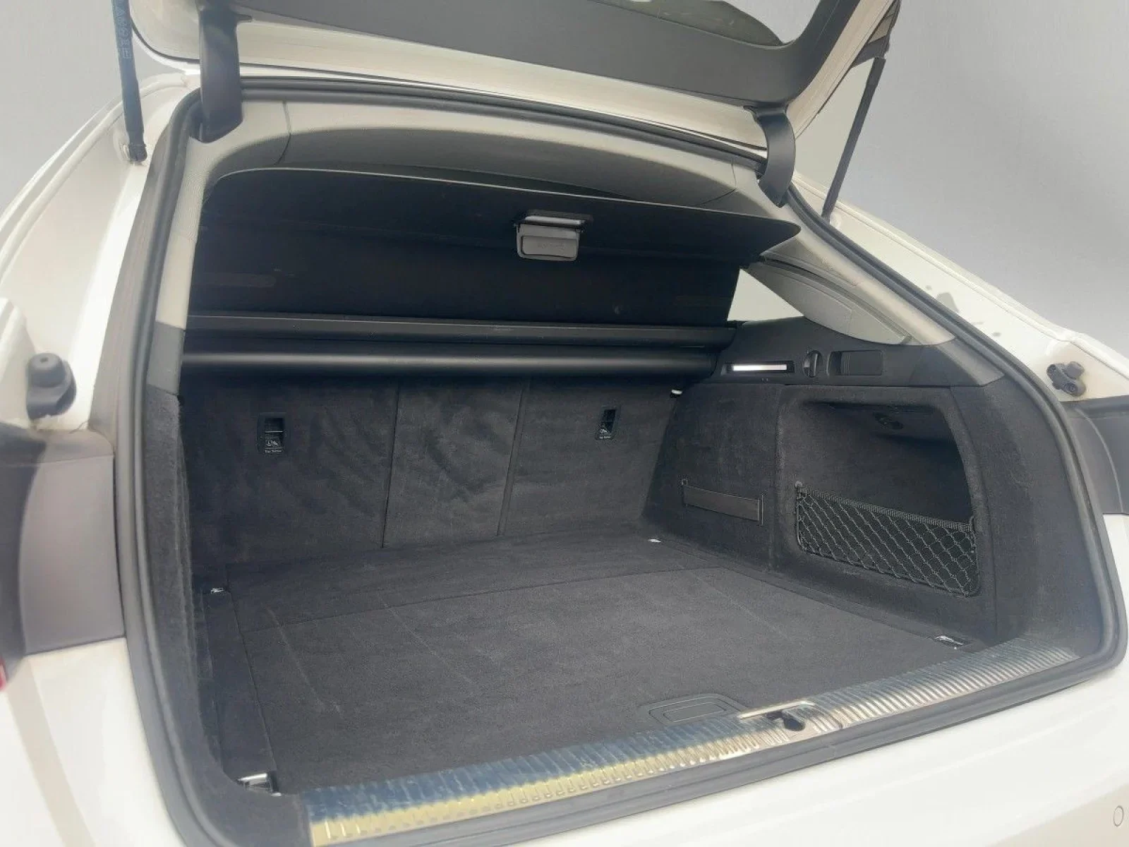 Audi A4 Avant Advanced 40 TDI ACC AHK HuD MATRIX VIRT