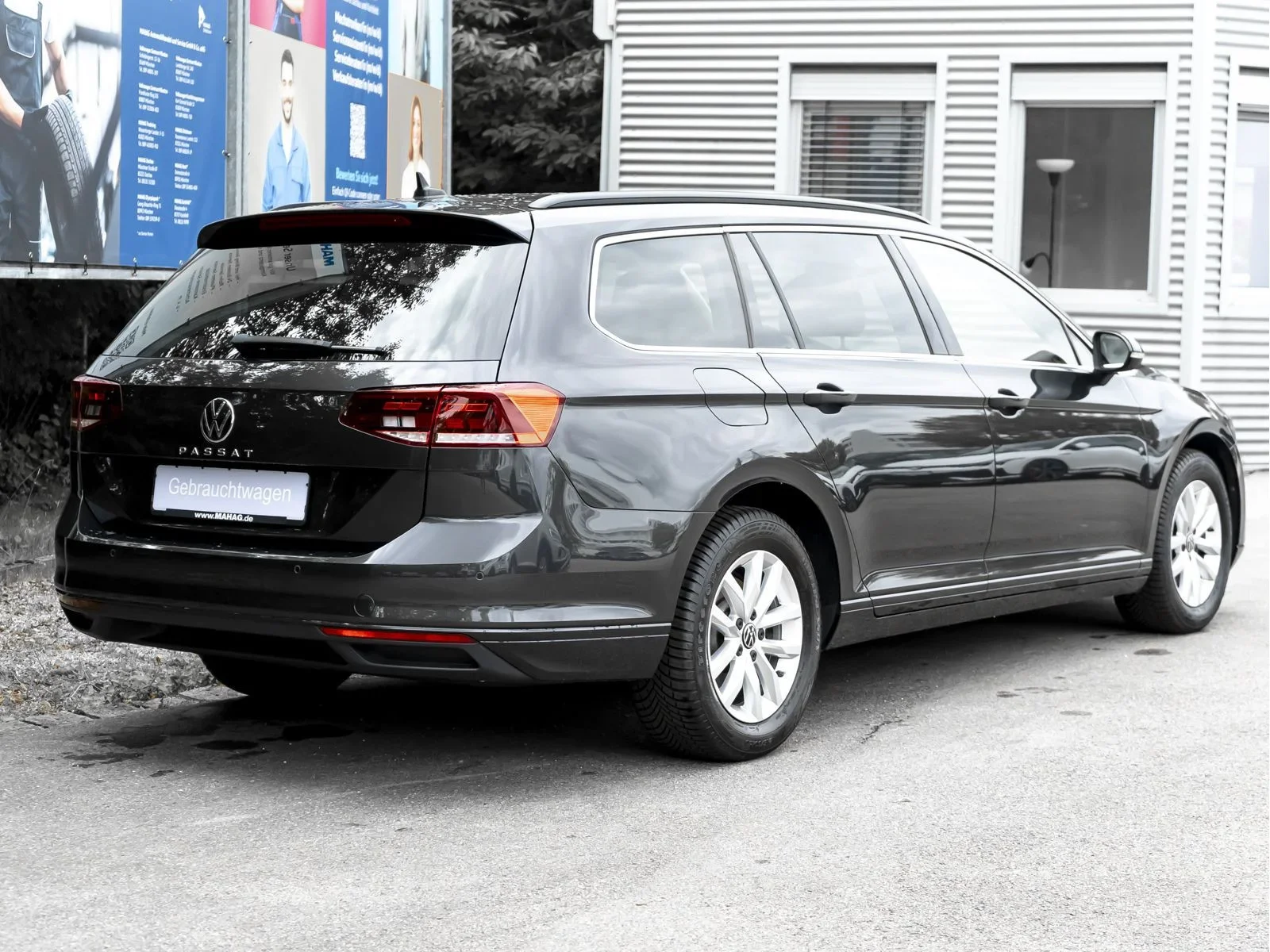 Volkswagen Passat Variant Business 1.5 TSI AHK LED Navi ParkPilot App DSG