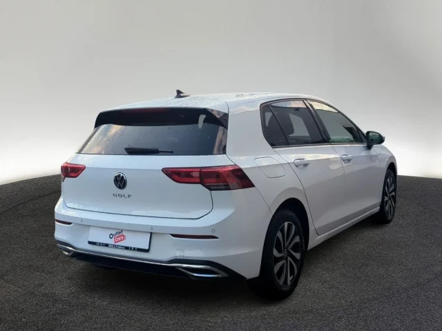 Volkswagen Golf 8 Active 2.0 TDI DSG LED NAV AHK ACC DAB+
