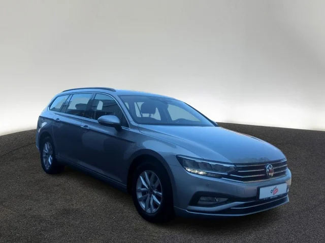 Volkswagen Passat Variant Business 2.0 TDI DSG LED NAV AHK