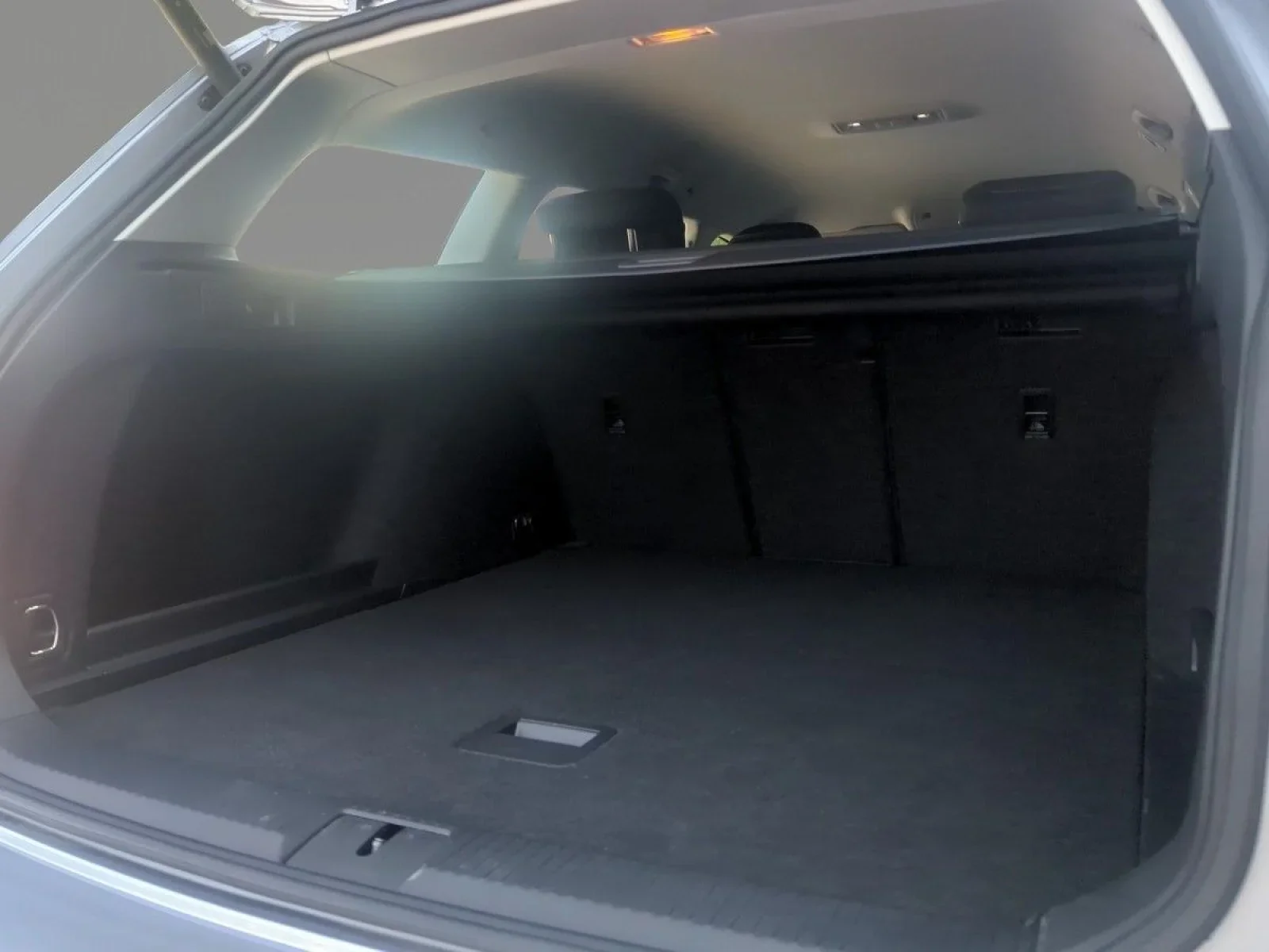 Volkswagen Passat Variant Business 2.0 TDI DSG LED NAV AHK