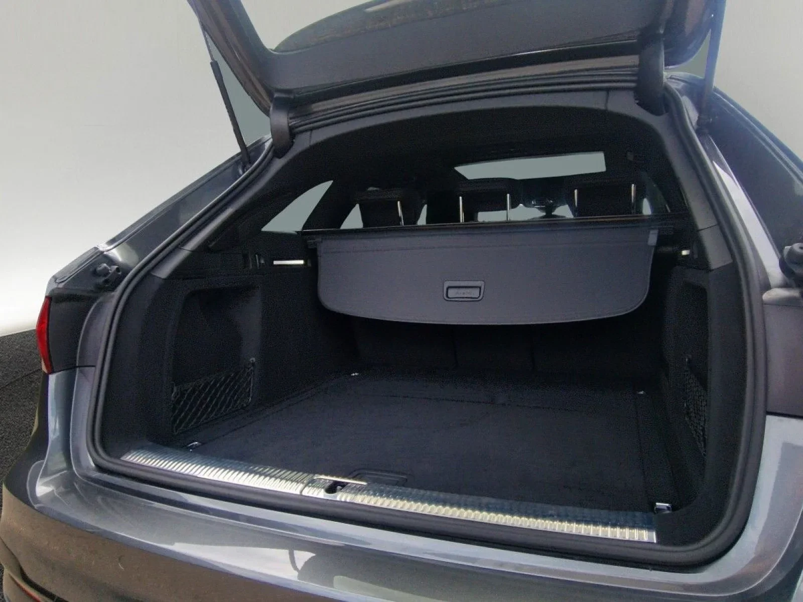 Audi A4 Avant 40 TDI S-Line BLACK HuD PANO STANDH 360