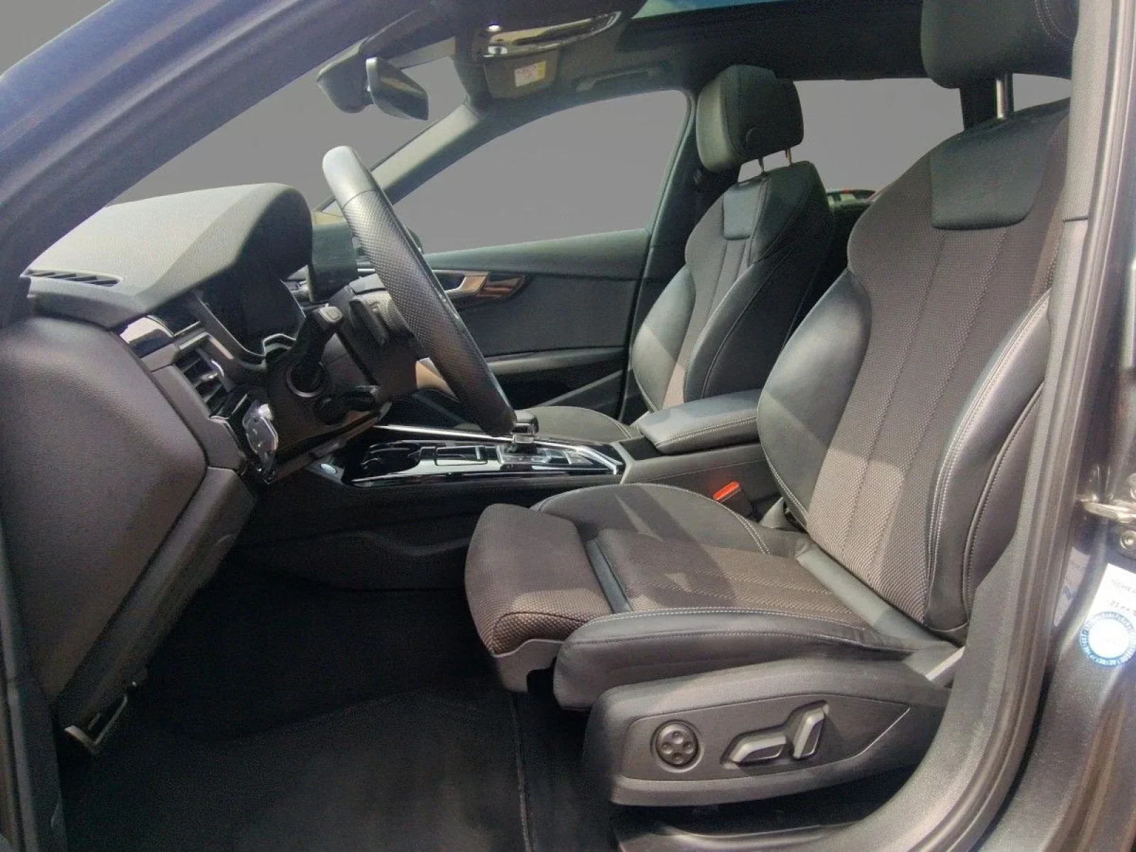 Audi A4 Avant 40 TDI S-Line BLACK HuD PANO STANDH 360