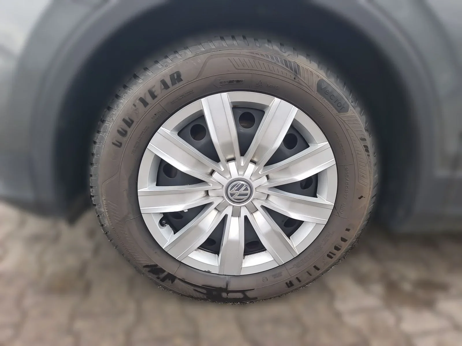 Volkswagen Tiguan 1.4 TSI BMT Trendline Navi Spurhalteassistent Sitzheizung