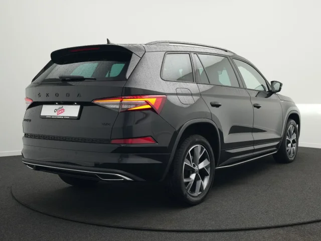 Škoda Kodiaq Sportline 2.0 TDI 4x4 AHK*KAM*ACC*NAV*19"