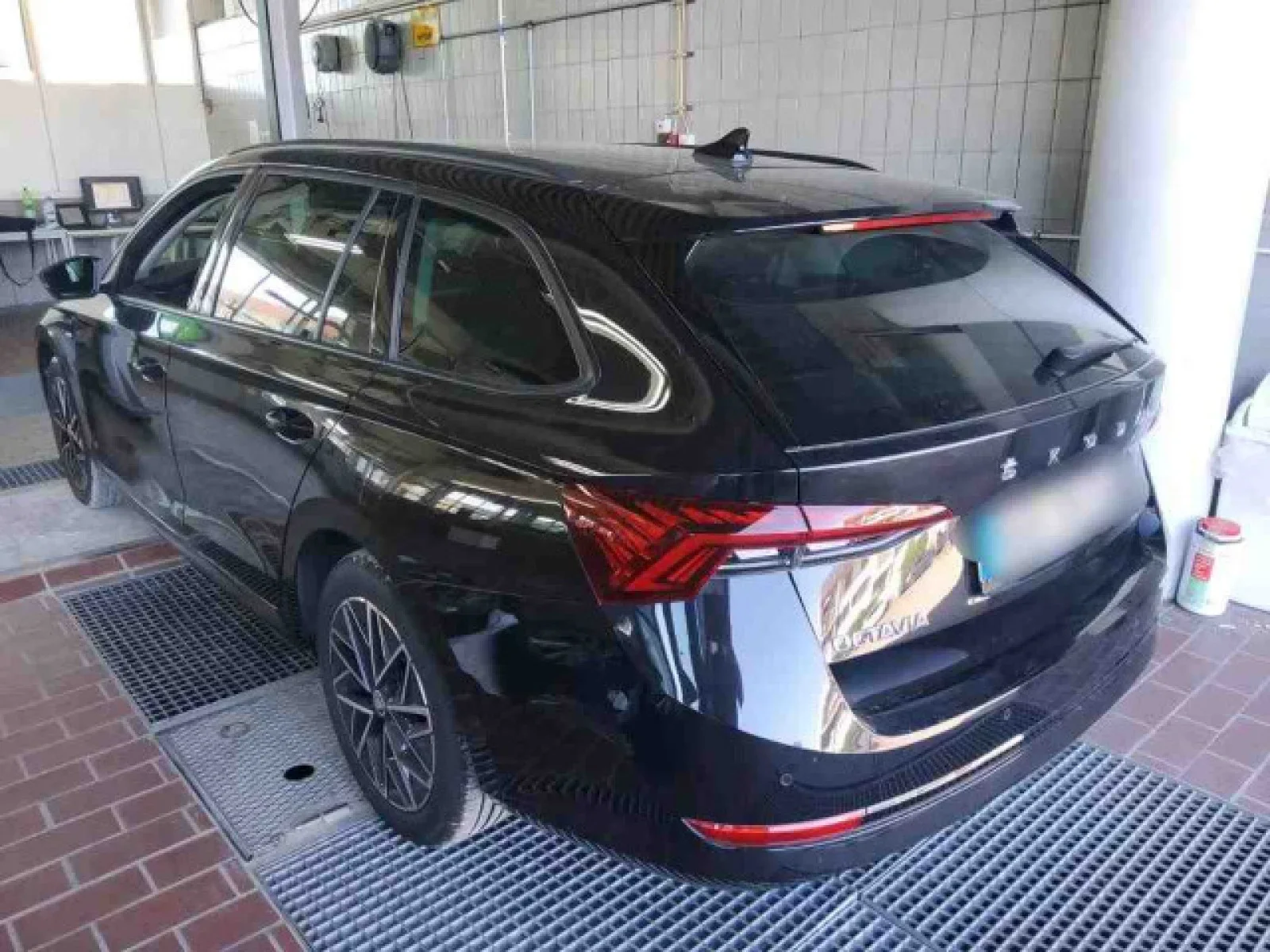 Škoda Octavia Combi CLEVER 2.0 TDI DSG LED NAV KAM SHZ