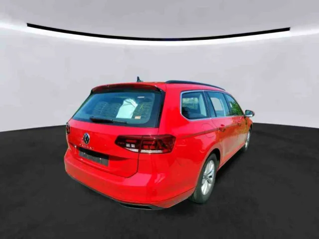 Volkswagen Passat Variant 2.0 TDI DSG LED NAVI R-KAM SHZ