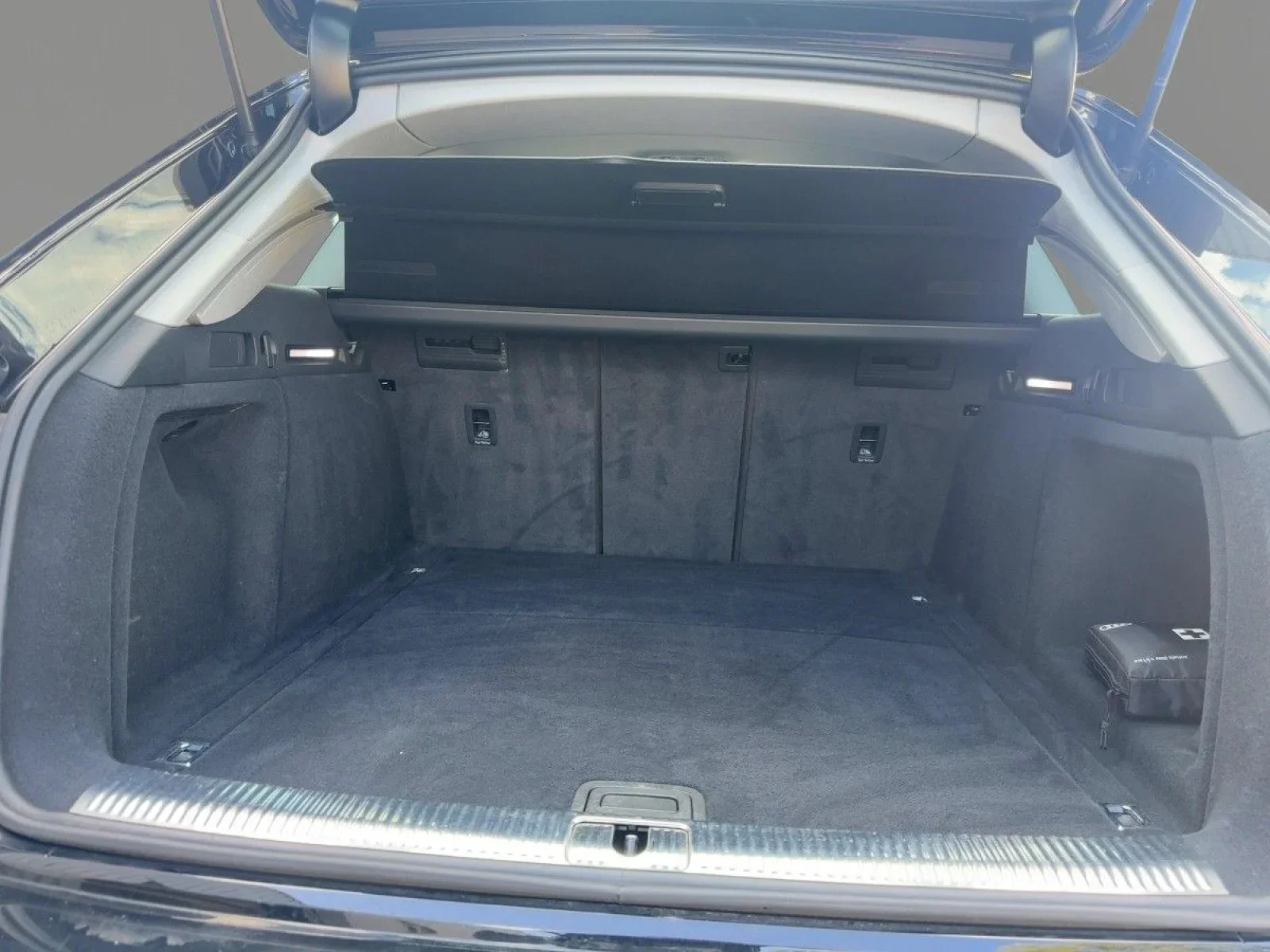 Audi A4 Avant Advanced 40TDI Qu 18 LED NAV SOUND VIRT