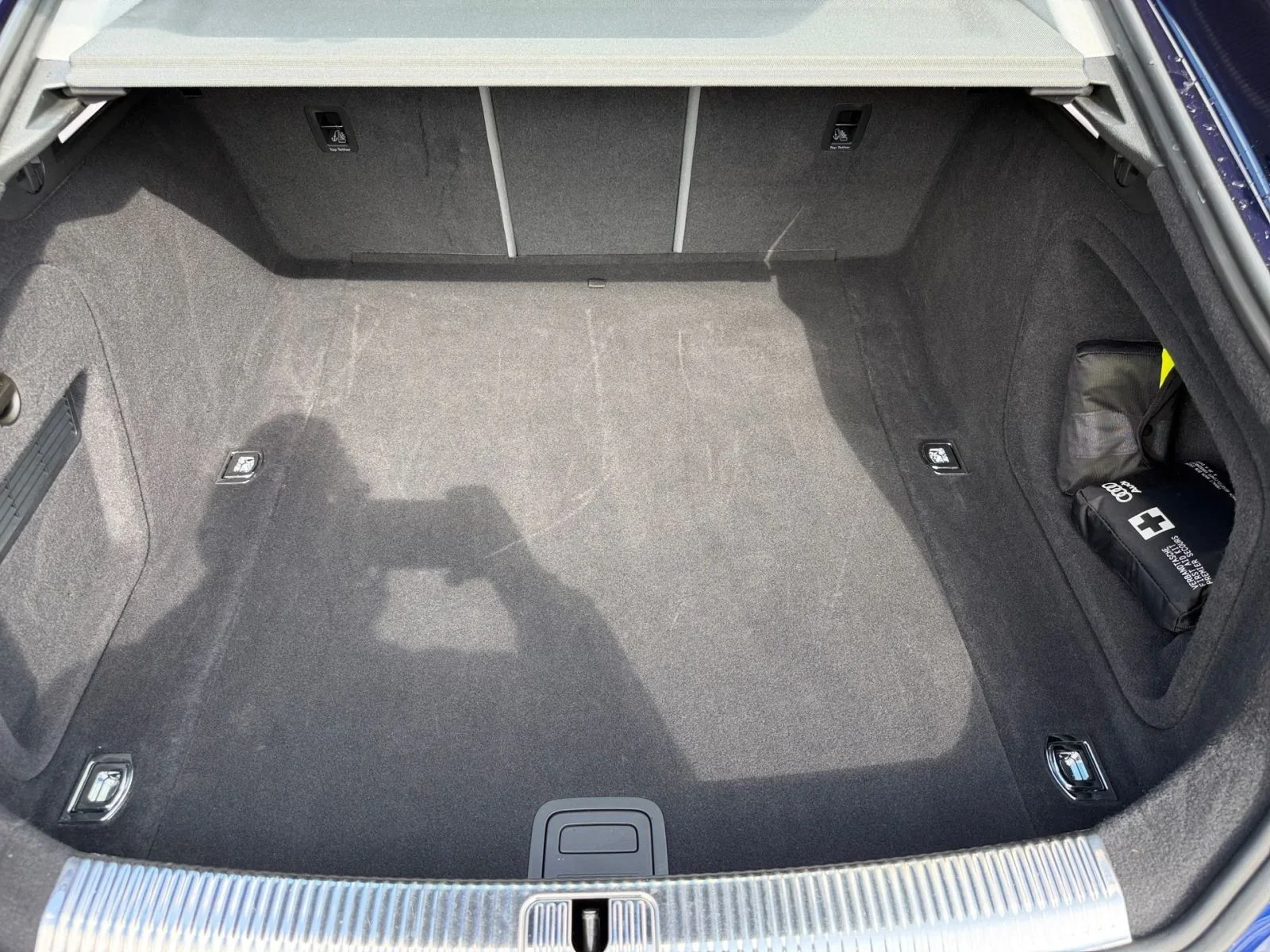 Audi A5 Sportback Adv. 40 TFSI Qu. S-tronic Navi VC DAB Sitzheizung PDC Standheizung Und -lüftung