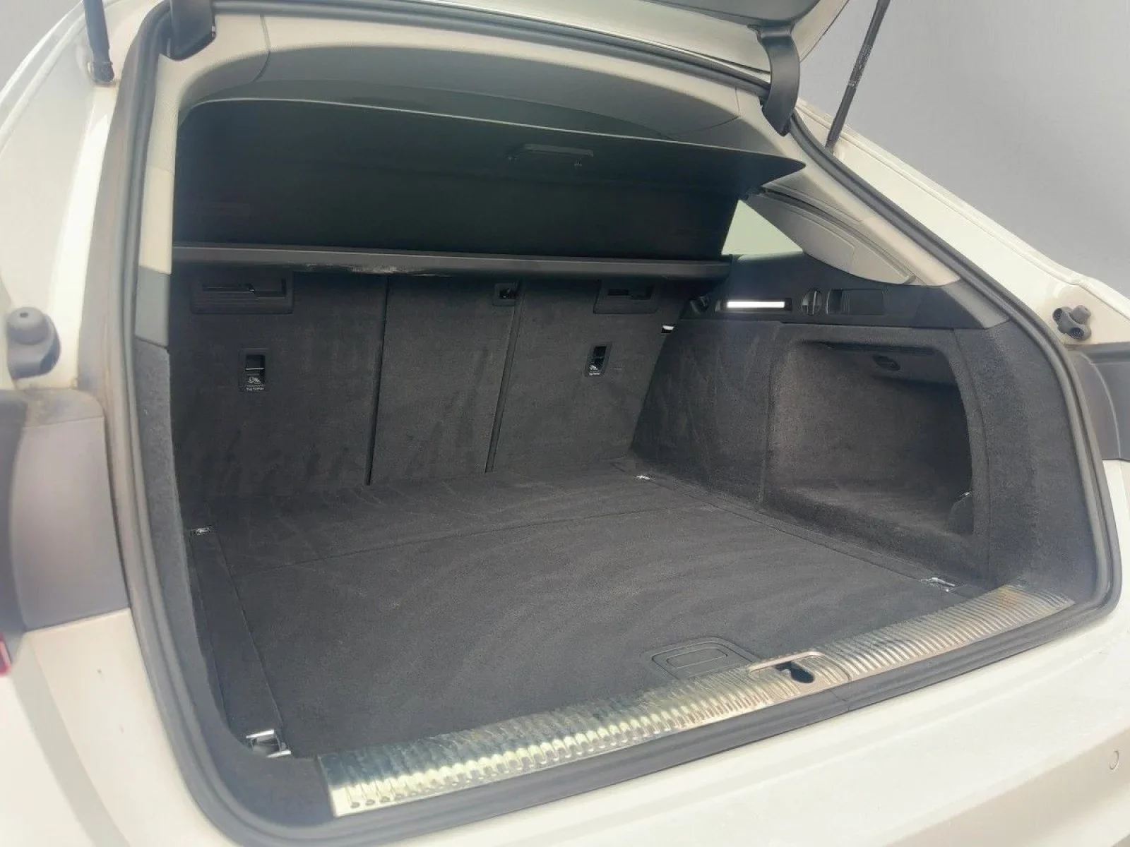 Audi A4 Avant Advanced 35 TDI S Tronic NAV+ KAM AHK