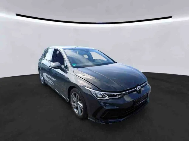 Volkswagen Golf 8 R-Line 1.5 ETSI DSG LED PDC SHZ APP DAB+