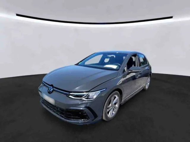Volkswagen Golf 8 R-LINE 1.5 ETSI DSG NAVIPRO H/K LED SHZ