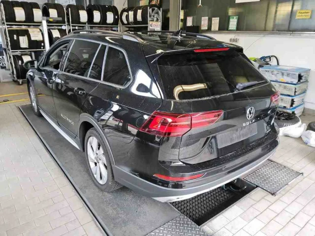 Volkswagen Golf Alltrack BLACK STYLE 2.0 TDI DSG 4M AHK KAM