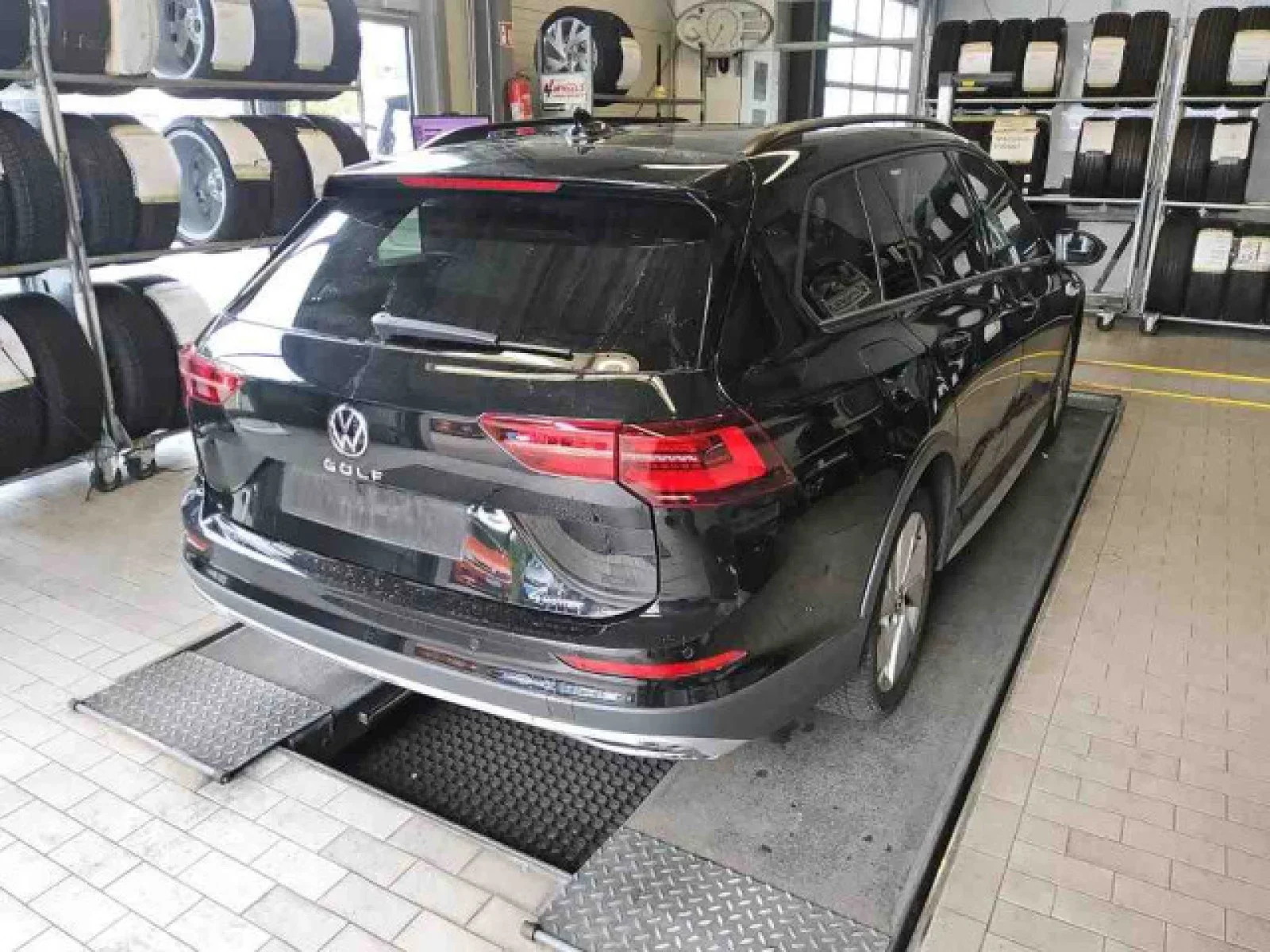 Volkswagen Golf Alltrack BLACK STYLE 2.0 TDI DSG 4M AHK KAM